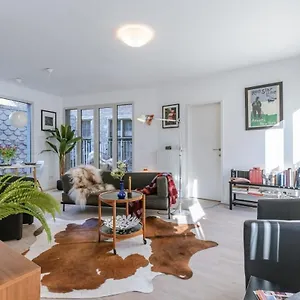 https://apartment-2katelijne-in-centre-of-antwerp.hotelsantwerp.net