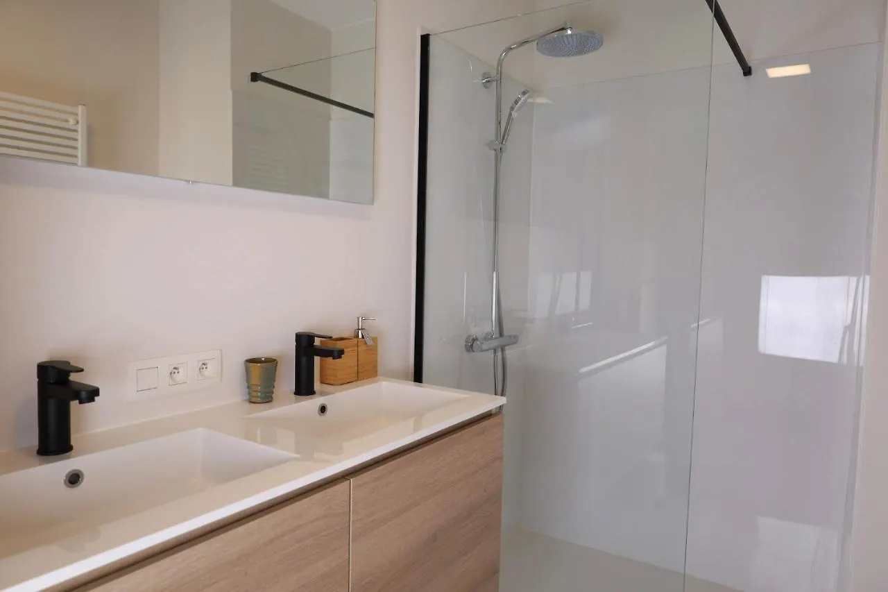 Studio Met Zeezicht Ostende Apartment